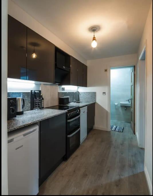 Spacious 2 Bedroom Apartment Near Seafront Πενζάνς Εξωτερικό φωτογραφία
